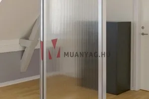 Mobile partition wall