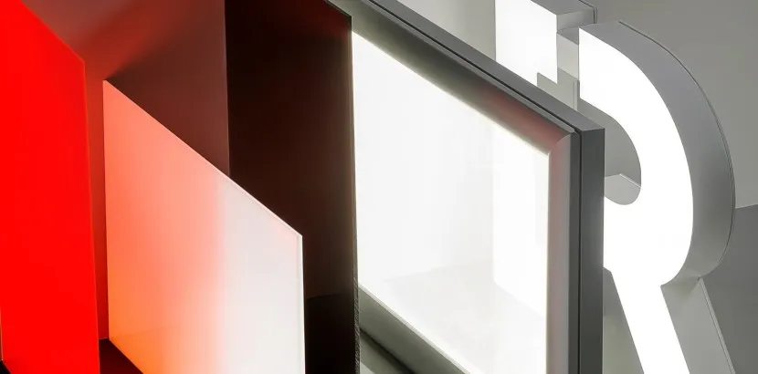 PLEXIGLAS® LED